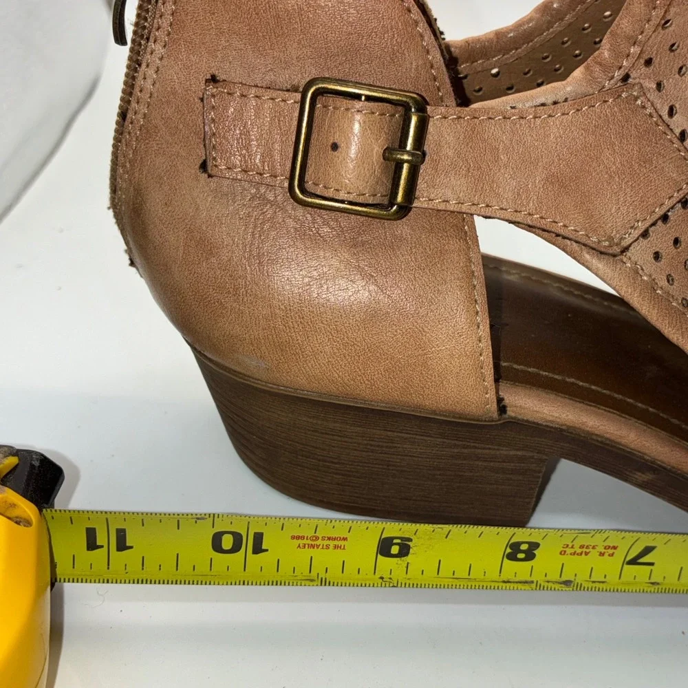 Tan Perforated Leather‎ Cut Out Ankle Booties with Buckle and Back Zip Size 8.5